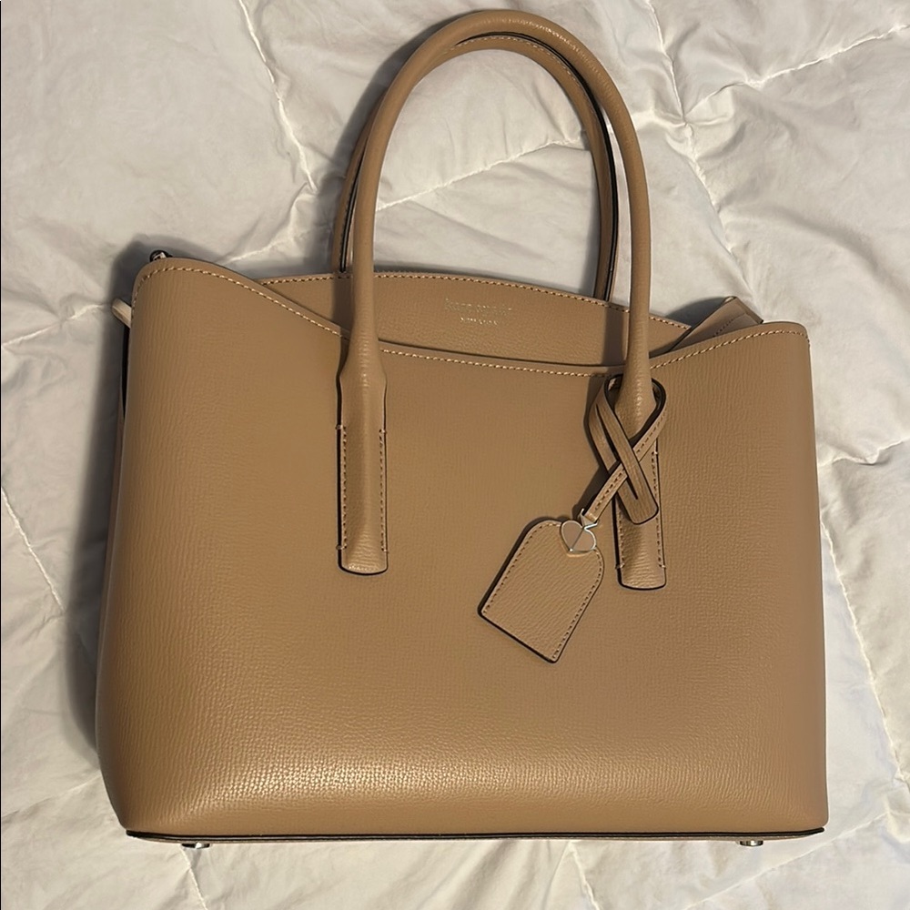 Elegant Tan Leather Handbag
